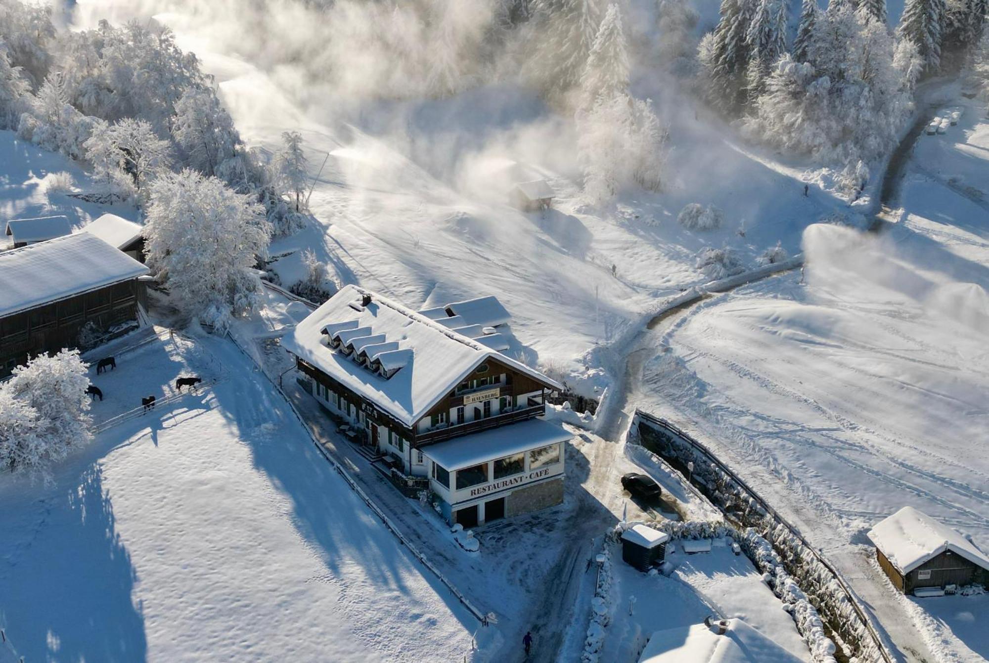 Hotel Restaurant Hausberg 加爾米施-帕滕基興 外观 照片